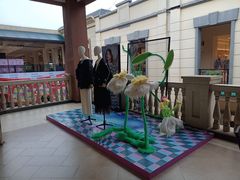 -王府井奥莱临潼小镇(临潼店)