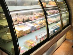 面包甜点陈列柜-味多美蛋糕(亚非大厦店)
