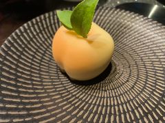 桃子慕斯-杭州西子湖四季酒店·金沙厅