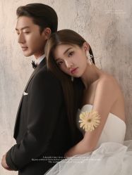 -雪中彩影婚纱摄影·微光艺术中心