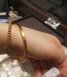 -周大福CHOW TAI FOOK(浦东八佰伴店)