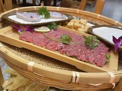 -头羊市井羊肉馆