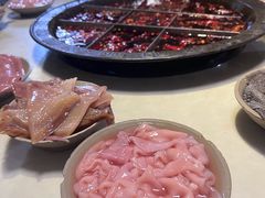 -渝嘴小老弟老火锅(华新村店)