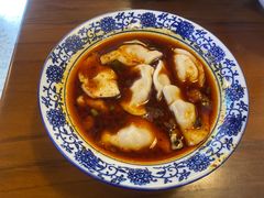 酸辣水饺-春阳水饺(香槟广场店)