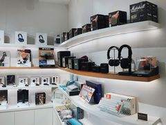 -LOL原创生活概念店(K11购物艺术中心店)
