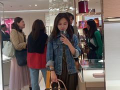 -乐蓬马歇百货公司(Rive Gauche)