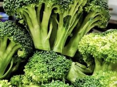 -愉肴麻辣香锅(中山路店)