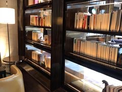 面包甜点陈列柜-行者书屋大堂吧 ·下午茶(南京圣和府邸酒店)