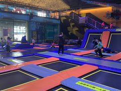 -潮尚蹦蹦床主题公园(韦曲店)