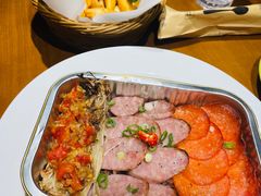 -JINNS锦时 steak&pizza(浸信会礼拜堂旧址店)