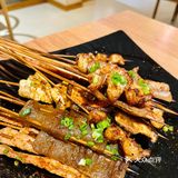 现在越来越难遇到好吃的烧烤，这家算是值得跑一趟的