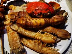 -领鲜活海鲜榴莲自助火锅(东门店)