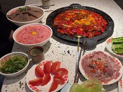 -红九格老火锅(三峡广场店)