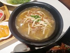 -新仙清汤牛腩(铜锣湾店)