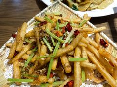 -黄泥岗·地道湖北菜(奥特莱斯店)