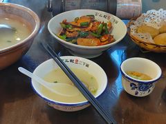 -富正毅三下锅·湘西韵味(天门山索道店)