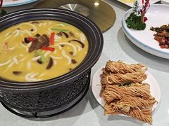 -鑫紫玉食府·巴特私房菜