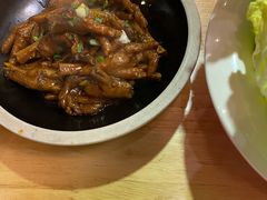 老武汉烧鸡爪-霄汉牛三鲜湖北砂锅菜(万松园2店)