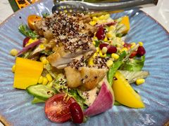 地中海鸡肉藜麦沙拉-西语·炭烧牛排(卓越中寰店)