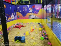 -蹦贝运动中心·蹦床·攀岩·闯关(龙岗店)