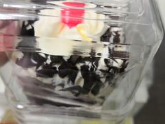 黑森林白脱蛋糕-红宝石·鲜奶小方(莘庄龙之梦店)