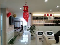 -Bollins波林丝•专研护发中心