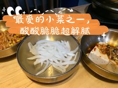 十道正宗韩国小菜-金顺韩式烤肉·网红烤肉店(广利路店)