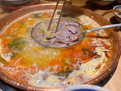 -洱火云南酸菜牛肉火锅(石景山当代商城店)