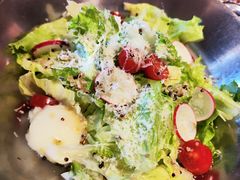 黑芝麻蔬菜沙拉-卢布里西餐厅(总店)