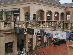 -王府井奥莱临潼小镇(临潼店)