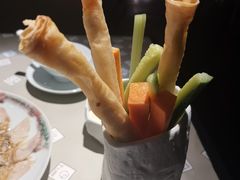 笔筒色拉-穹六人间 people 6(岳阳路店)