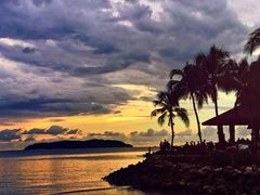 -Sunset Bar(丹绒亚路香格里拉店)