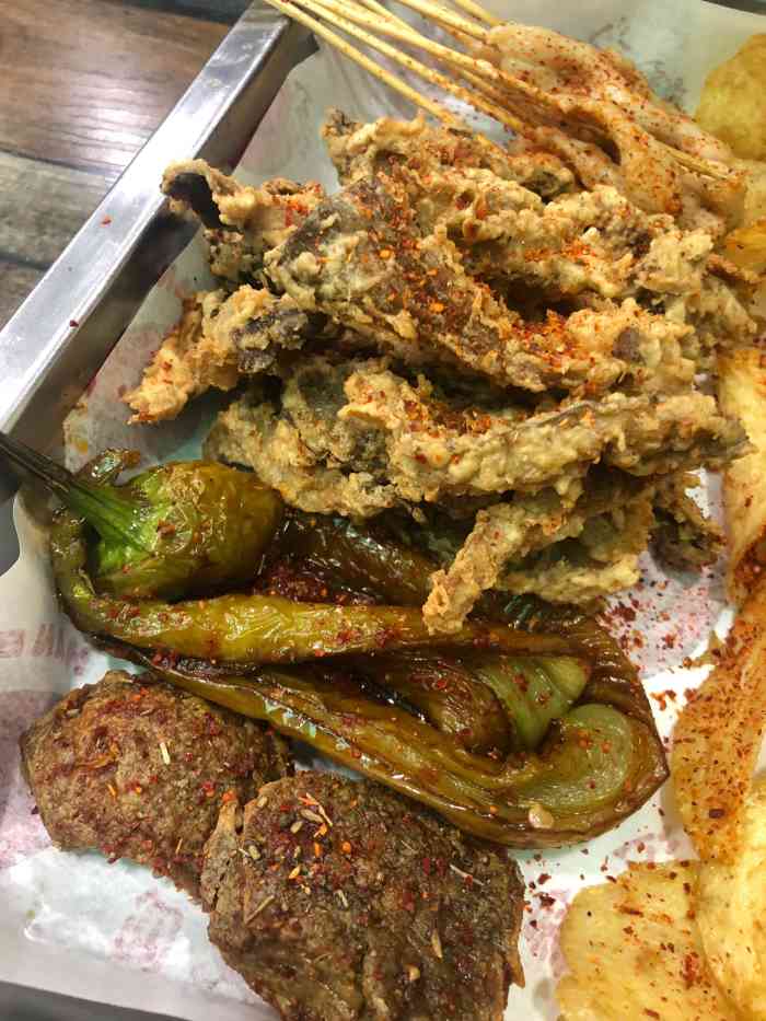 燕记荆江鸡架-"土豆片最好吃脆脆的鸡架是招牌对于我.