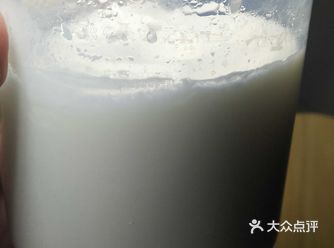 疫情期间在家无聊。我们一起搜索做个酸奶吧，超级好吃的