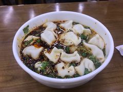 酸汤牛肉水饺-回坊马二饺子馆