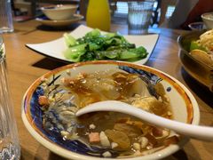 -臻鲜燕海鲜融合餐厅(金陵style店)