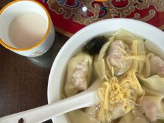 -笑来喜馄饨小笼工坊店(湖滨街店)