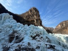 -大平台龙居瀑布旅游区