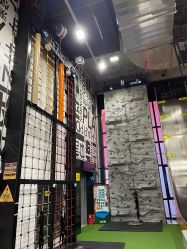 点击看大图 -嗨翻Hi-Fun竞技主题乐园·蹦床团建生日聚会(五棵松华熙店)