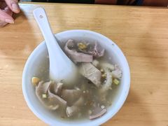-烂厅下牛肉汤