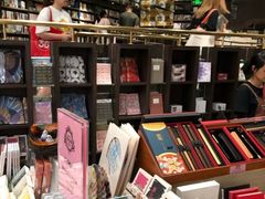 -钟书阁(群光广场店)