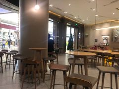 大堂-星巴克臻选(深圳龙华红山天虹店)