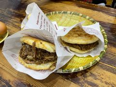 牛肉烧饼（多肉）-穆得·老周家牛肉烧饼(普利街店)