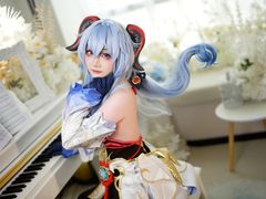 -米游妙妙屋cosplay换装自拍摄影体验馆