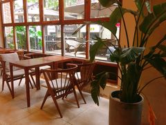 靠窗位-VESH COFFEE(定西路店)