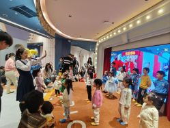-奈尔宝家庭中心·亲子餐厅(北京东坝万达店)