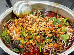 -周良天山牛杂城(天山路总店)