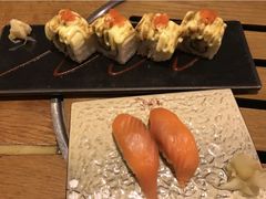 三文鱼手握-赤坂亭·M9和牛烧肉·铁板烧(合肥万象城店)