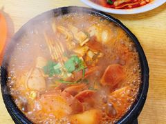 丽园蛋肠锅-麗園刀削面(城子河店)