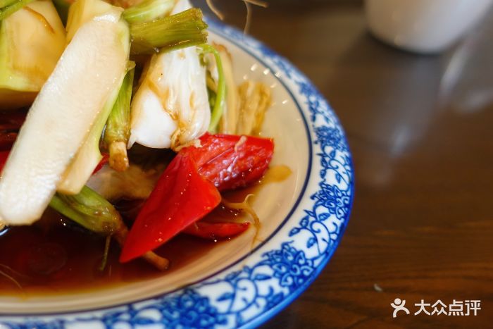 食鲜庄私房菜菜根香图片 - 第1张